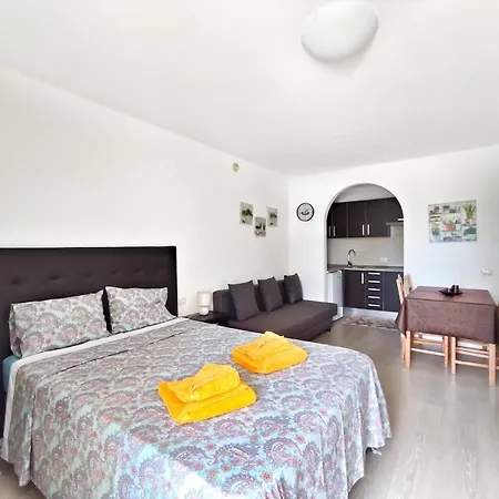 Apartment In Americas K106 *